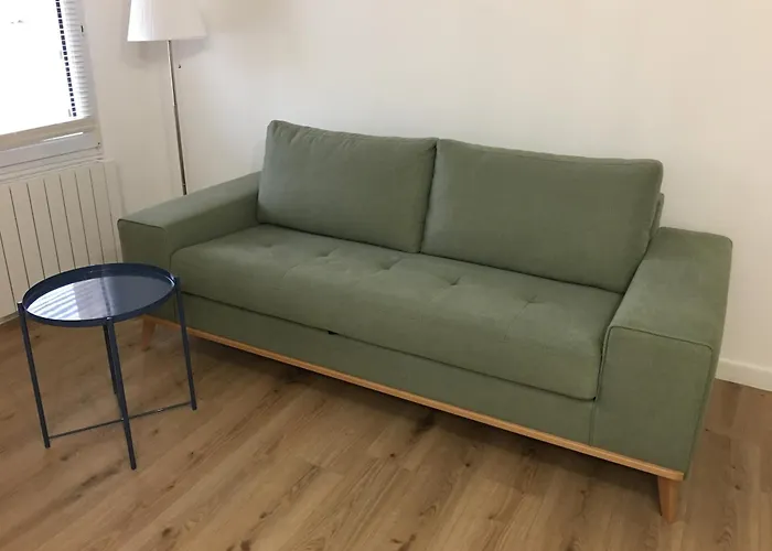 Petit cocoon rénové avec vue sur les toits d\'Aix en Provence