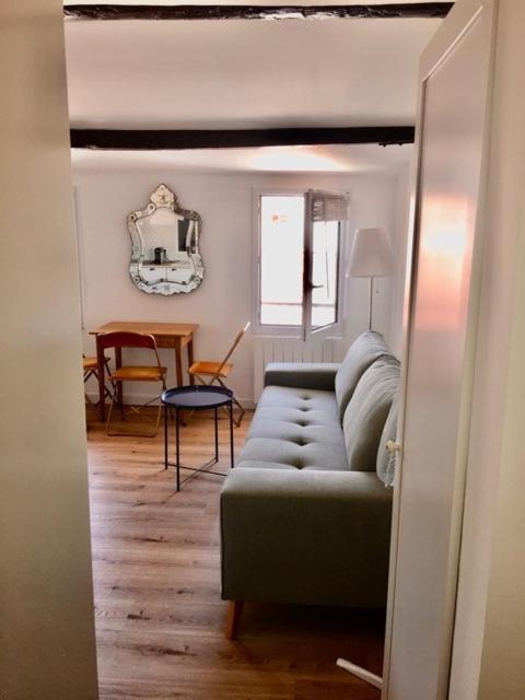 Petit Cocoon Rénové Avec Vue Sur Les Toits D'aix En Provence * Aix-en-Provence